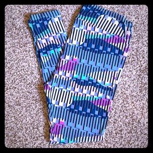 LuLaRoe Tall & Curvy leggings